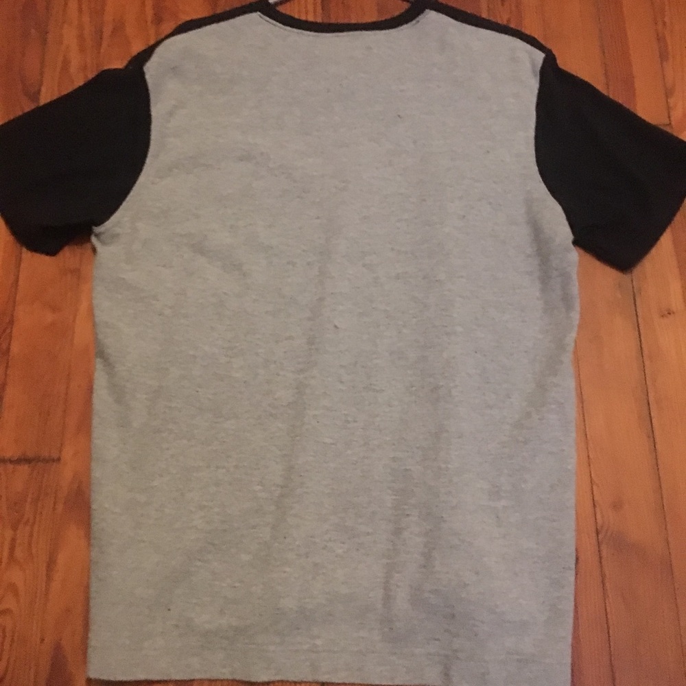 Tommy Hilfiger shirt - Picture 2 of 3
